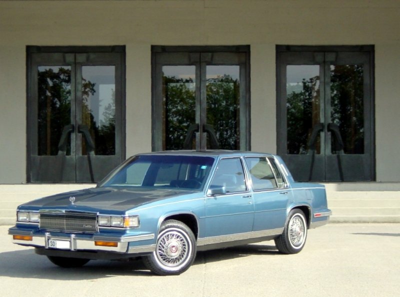 1986-Fleetwood d'Elegance-Front+l Seite.jpg - 1986 Fleetwood d'Elegance